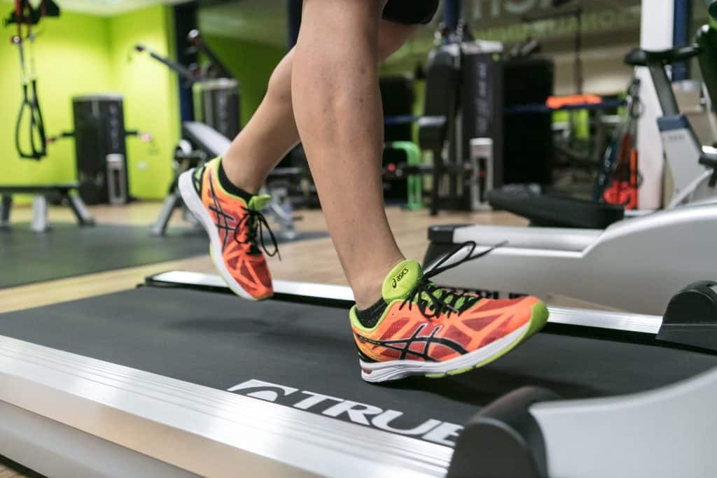 Training auf dem Laufband im Studio von BT COACHING